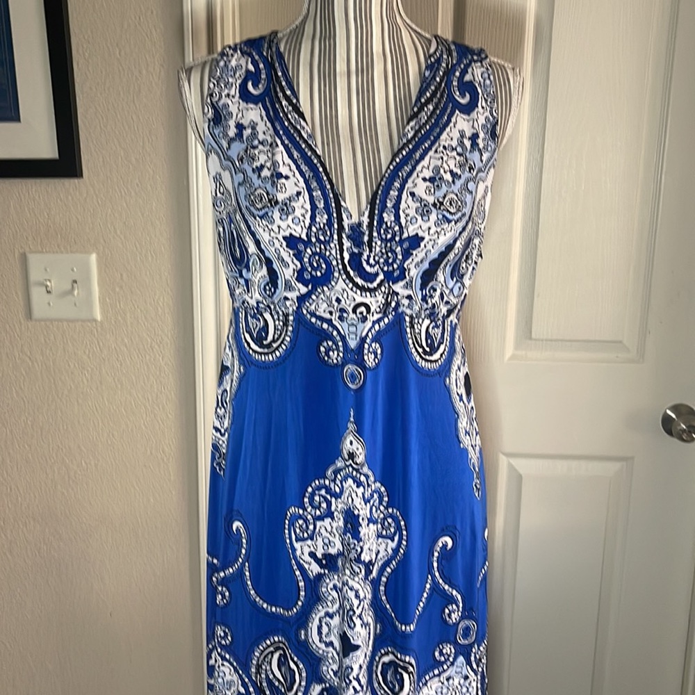 Midi sleeveless dress